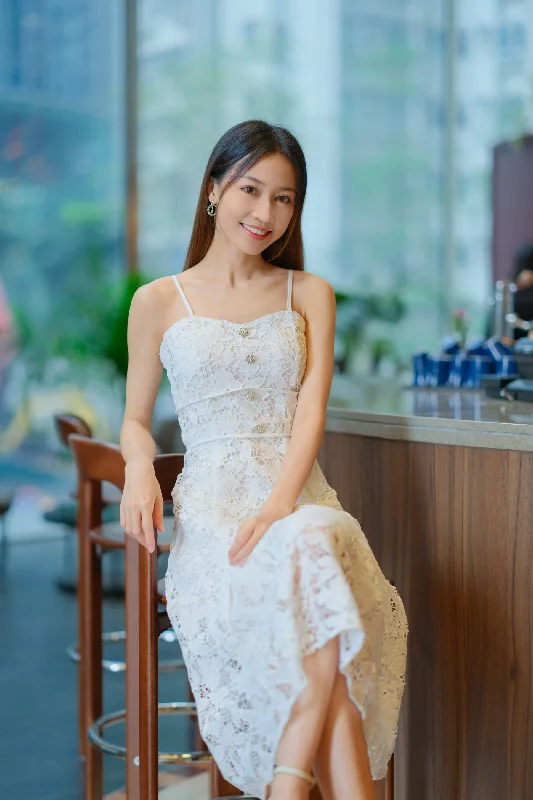 Mini dresses with cold - shoulder designs Palais White Lace Dress