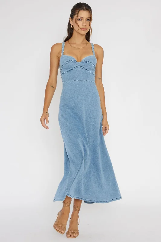Midi dresses with off - the - shoulder necklines for a flirty look Love To Love Sweetheart Neckline Midi Dress Denim Blue Midi dresses with off - the - shoulder necklines for a flirty look Love To Love Sweetheart Neckline Midi Dress Denim Blue