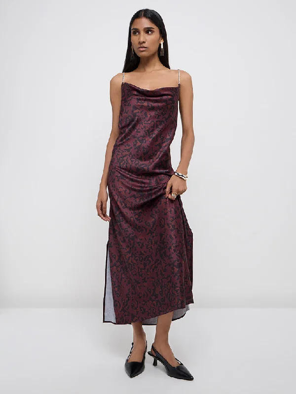 Mini dresses with geometric prints for a modern aesthetic Wardrobe Burgundy Animal Printed Straight Dress