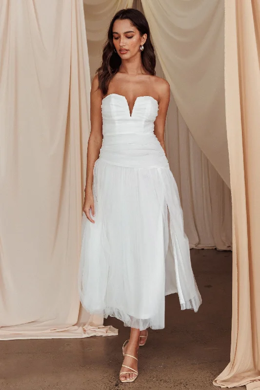 Midi dresses with belted waists to accentuate the figure Daphnie Drop Waist Tulle Midi Dress White Midi dresses with belted waists to accentuate the figure Daphnie Drop Waist Tulle Midi Dress White