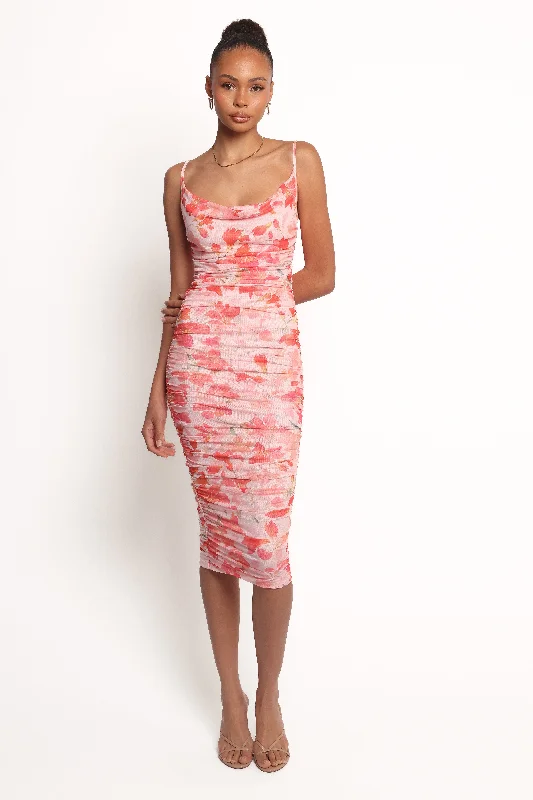 Midi dresses with geometric cutouts for a contemporary and edgy look Tempest Midi Dress - Pink Floral Midi dresses with geometric cutouts for a contemporary and edgy look Tempest Midi Dress - Pink Floral