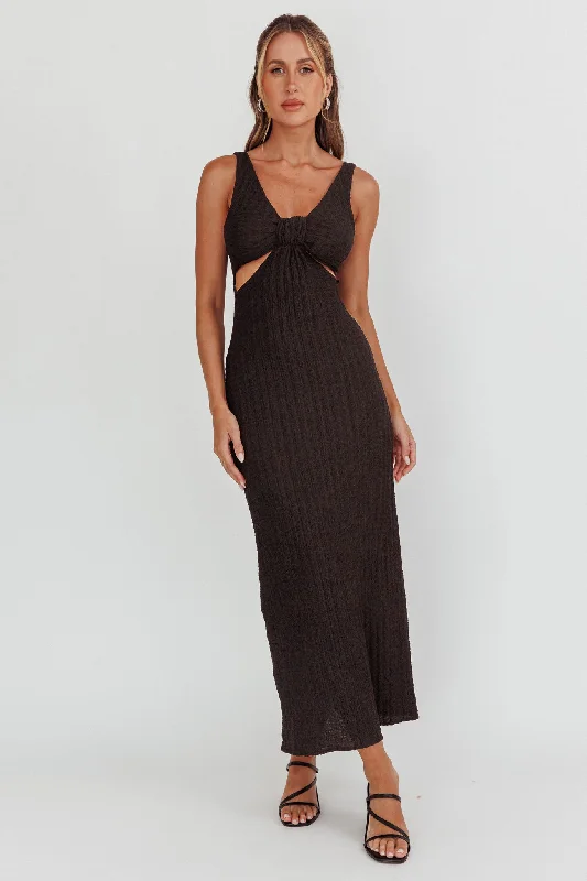 Midi dresses with bow accents for a sweet and charming look Kharissa Cut-Out Textured Maxi Dress Black Midi dresses with bow accents for a sweet and charming look Kharissa Cut-Out Textured Maxi Dress Black