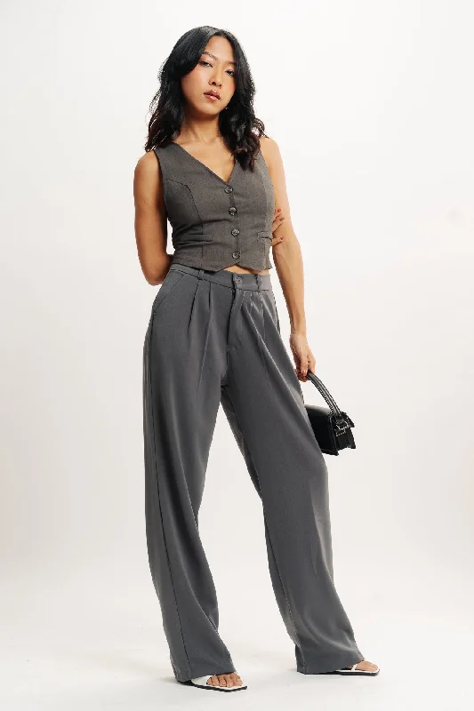 Plus Size Women's Elastic - Waist Culottes in Earth TonesGrey Pleated Straight Fit Korean Pant Plus Size Women's Elastic - Waist Culottes in Earth TonesGrey Pleated Straight Fit Korean Pant