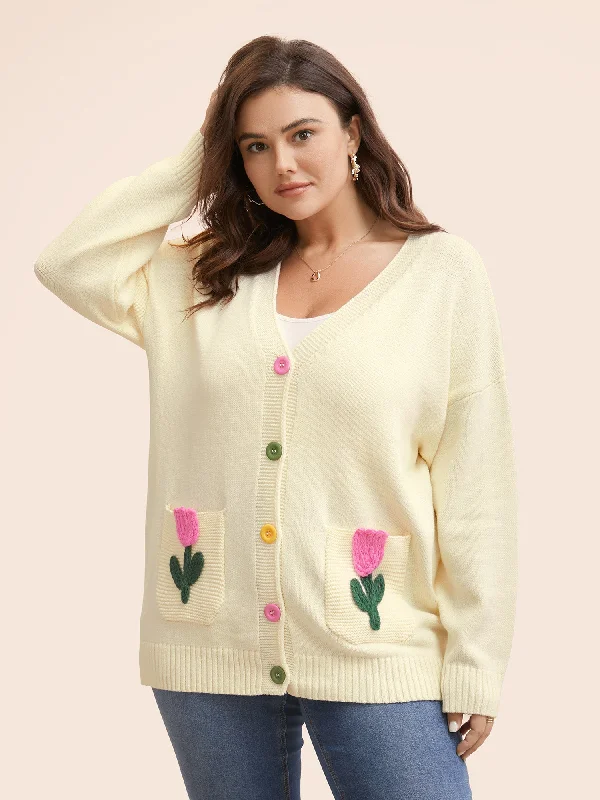 cashmere blend women cardigan for a luxurious feelContrast Crochet Floral Patch Pocket Cardigan