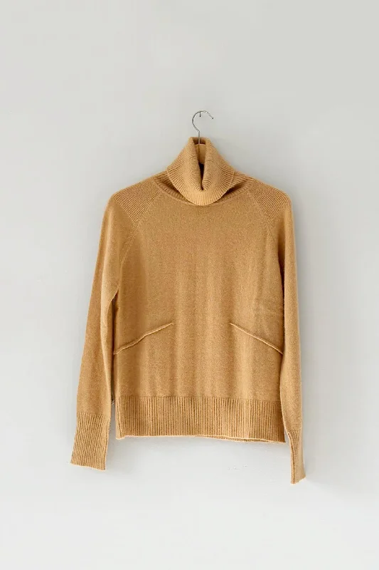 M.PATMOS Ares Turtleneck - Camel