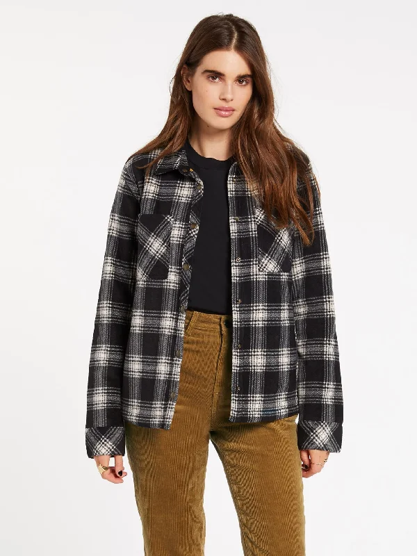 Shearling - lined women's leather coats for ultimate warmth and luxuryPlaid Dreams Jkt - SAND Shearling - lined women's leather coats for ultimate warmth and luxuryPlaid Dreams Jkt - SAND