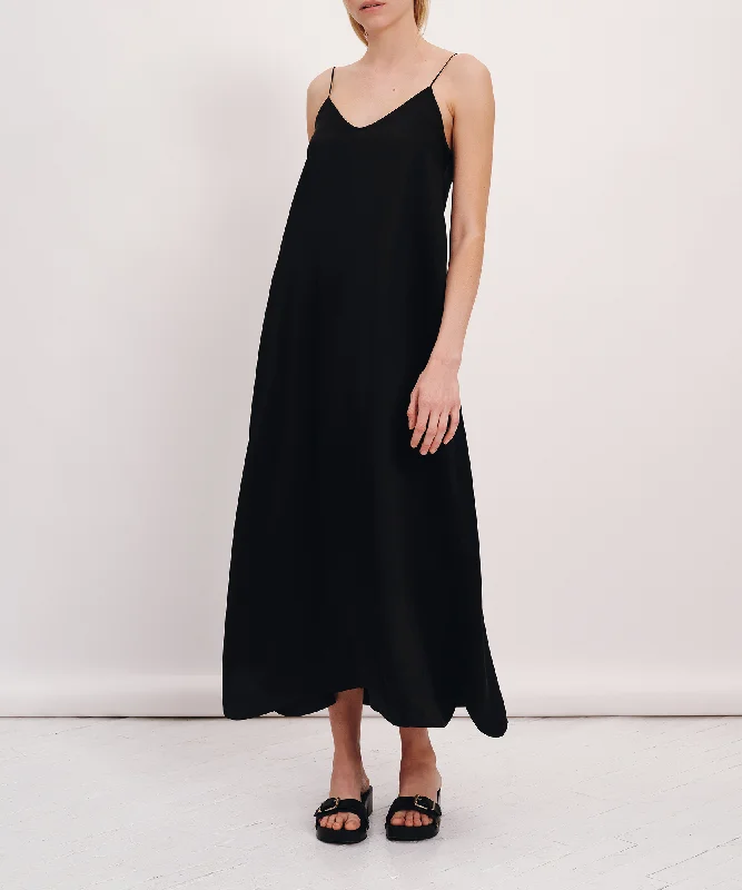 Organic Cotton Women T Shirt for Eco - Conscious WearersSilk Charmeuse Sleeveless Dress - Black Organic Cotton Women T Shirt for Eco - Conscious WearersSilk Charmeuse Sleeveless Dress - Black