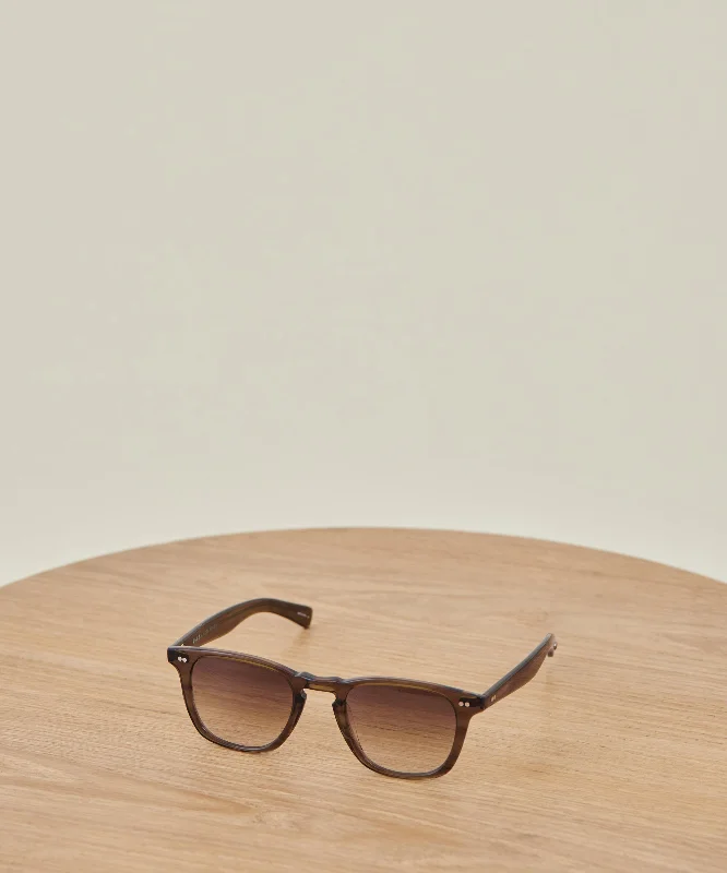 Midi - Length Women's Shetland Wool Sweater Dresses in Traditional PatternsGLCO x Jenni Kayne Sunglasses