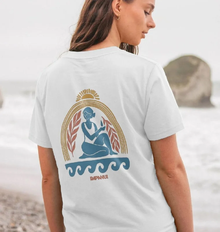 Pocketed Women T Shirt for Added FunctionalityWomen's Sunset T-Shirt