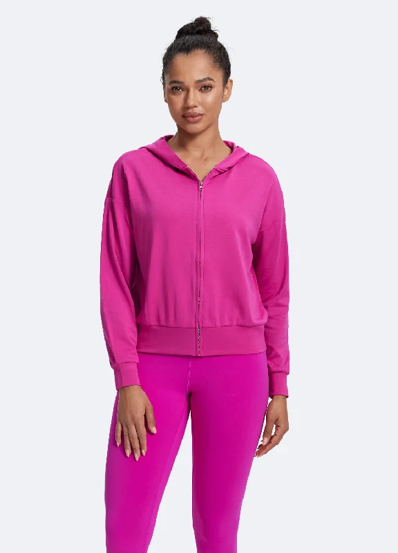 Women's mock - neck sweatshirt made of moisture - wicking material for fitness useClassic Fit Hoodie Women's mock - neck sweatshirt made of moisture - wicking material for fitness useClassic Fit Hoodie