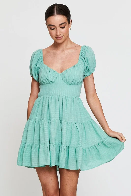 Lace - Embellished Women Dress for an Elegant and Sophisticated AppearanceGreen Fit And Flare Dress Short Sleeve Sweetheart Neck Lace - Embellished Women Dress for an Elegant and Sophisticated AppearanceGreen Fit And Flare Dress Short Sleeve Sweetheart Neck
