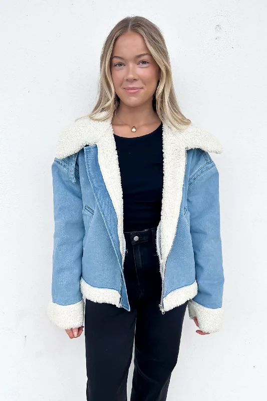 Women's cropped satin jackets in pastel shades for a glamorous evening outIzzy Denim Sherpa Jacket Blue Women's cropped satin jackets in pastel shades for a glamorous evening outIzzy Denim Sherpa Jacket Blue