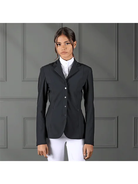 Women's denim jackets with distressed details for a casual and edgy lookAubrion Dartford Ladies Show Jacket Women's denim jackets with distressed details for a casual and edgy lookAubrion Dartford Ladies Show Jacket
