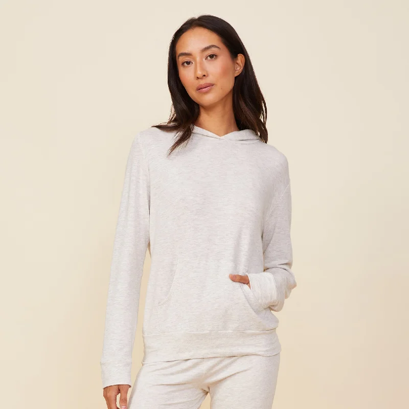 Women's zip - front sweatshirt with contrast stitching for a sporty aestheticSupersoft Pullover Hoody Women's zip - front sweatshirt with contrast stitching for a sporty aestheticSupersoft Pullover Hoody