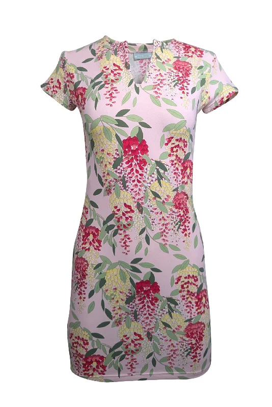 Halter Neck Women Dress to Show Off the Shoulders and Neckline Halter Neck Women Dress to Show Off the Shoulders and Neckline Manuel Canovas - Pink w/ Red & Green Floral Print Fitted Mini Dress Sz 6/8