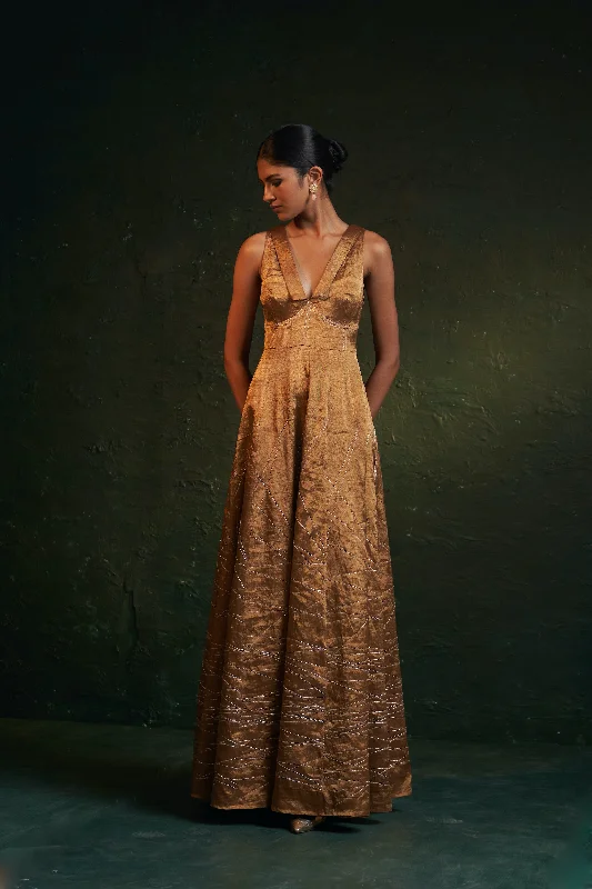 Maxi Women Dress with Floral Print for a Bohemian Vibe Maxi Women Dress with Floral Print for a Bohemian Vibe Midas Gold Tissue Long Dress- Set of 1 Maxi Women Dress with Floral Print for a Bohemian Vibe Maxi Women Dress with Floral Print for a Bohemian Vibe Midas Gold Tissue Long Dress- Set of 1
