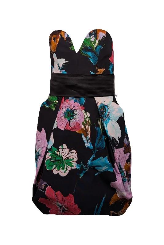 Maxi Women Dress with Floral Print for a Bohemian Vibe Maxi Women Dress with Floral Print for a Bohemian Vibe Milly - Black & Multi Color Floral Strapless Dress Sz 4 Maxi Women Dress with Floral Print for a Bohemian Vibe Maxi Women Dress with Floral Print for a Bohemian Vibe Milly - Black & Multi Color Floral Strapless Dress Sz 4
