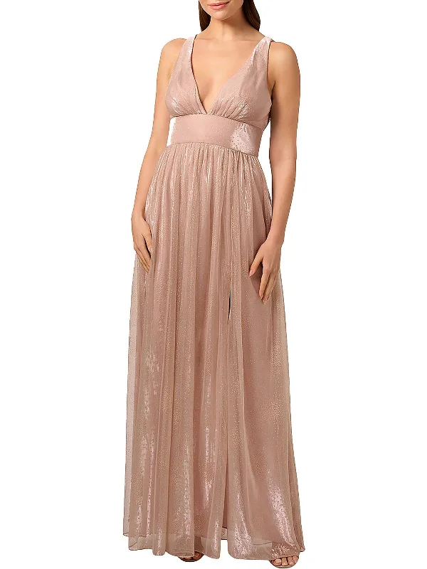 Backless Women Dress for a Sexy and Alluring Look at Evening Events Backless Women Dress for a Sexy and Alluring Look at Evening Events Womens Metallic Plunging Neckline Evening Dress