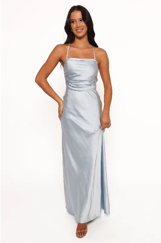 Maxi dresses with a gathered skirt for a voluminous and dramatic effectLucienne Maxi Dress - Icy Blue Maxi dresses with a gathered skirt for a voluminous and dramatic effectLucienne Maxi Dress - Icy Blue