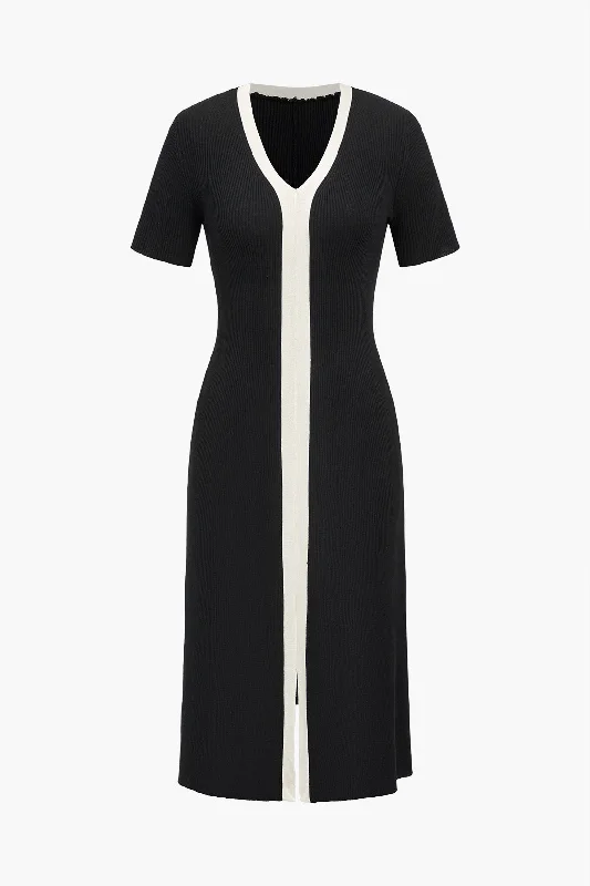 Maxi dresses with a keyhole back for a sexy detailContrast Slit Maxi Dress