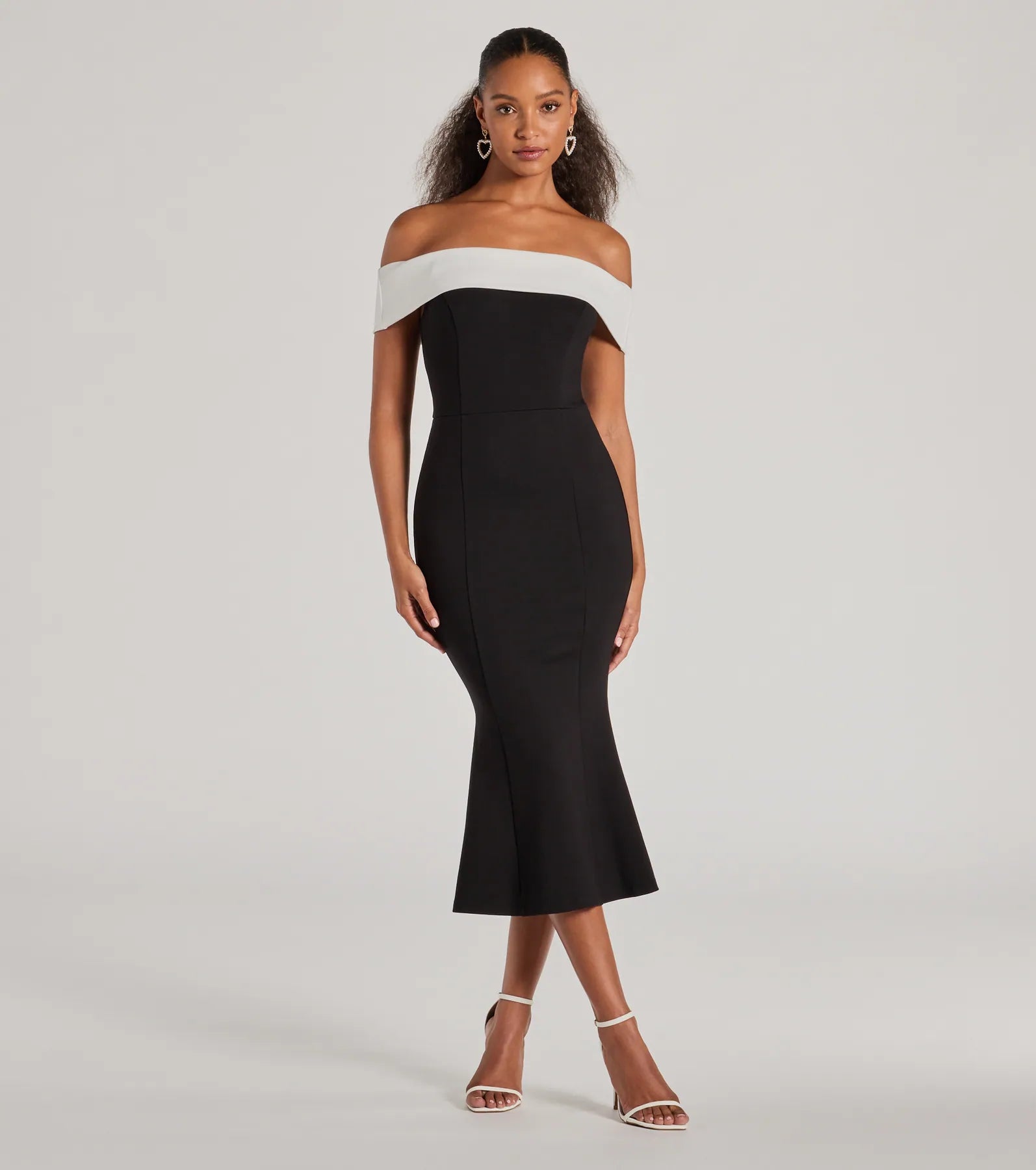 Midi dresses with denim fabric for a casual yet stylish day outEnticing Sultry Off-The-Shoulder Mermaid Midi Dress Midi dresses with denim fabric for a casual yet stylish day outEnticing Sultry Off-The-Shoulder Mermaid Midi Dress