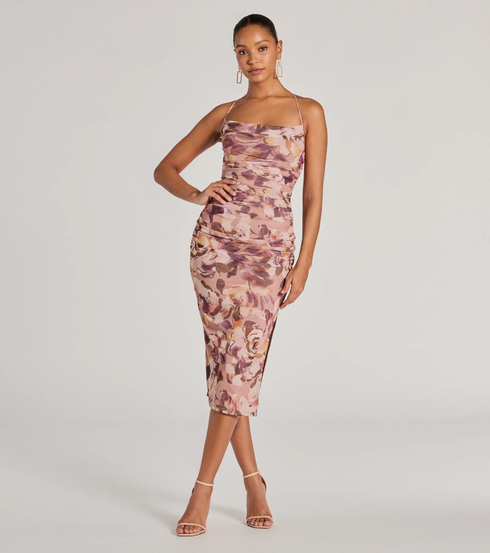 Midi dresses with printed lining for a hidden and stylish detailFloral Energy Lace-Up Bodycon Slit Midi Dress Midi dresses with printed lining for a hidden and stylish detailFloral Energy Lace-Up Bodycon Slit Midi Dress