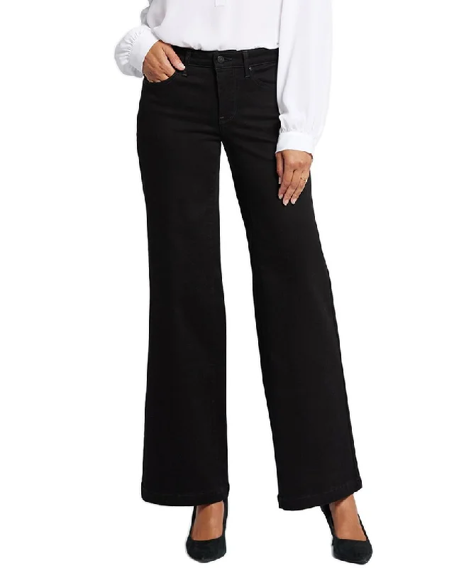 Women's velvet party pants Embellished women jeans with studs or rhinestones for a glamorous touch NYDJ Teresa Black Wide Leg Jean Women's velvet party pants Embellished women jeans with studs or rhinestones for a glamorous touch NYDJ Teresa Black Wide Leg Jean