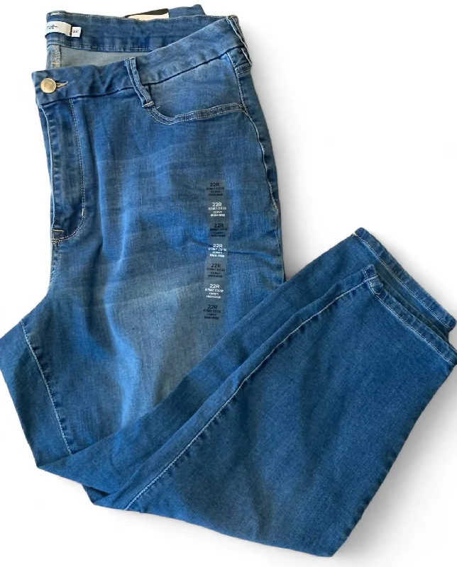 Women's tall - length straight pants Skinny women jeans with a form - fitting design Women's Ultimate Stretch Curvy High-Rise Jeans In Medium Wash