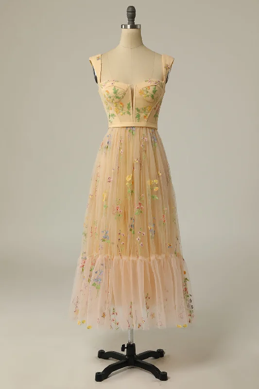 Geometric - printed cocktail dresses with a long - sleeve optionA Line Sweetheart Champagne Long Prom Dress with Embroidery Geometric - printed cocktail dresses with a long - sleeve optionA Line Sweetheart Champagne Long Prom Dress with Embroidery