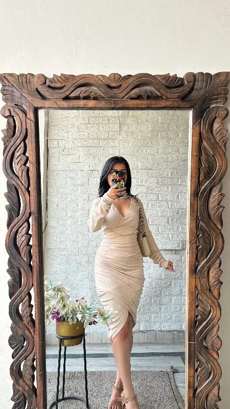Bodycon dress made of cotton for a breathable option​Cute dress thrifted 32-34 bust