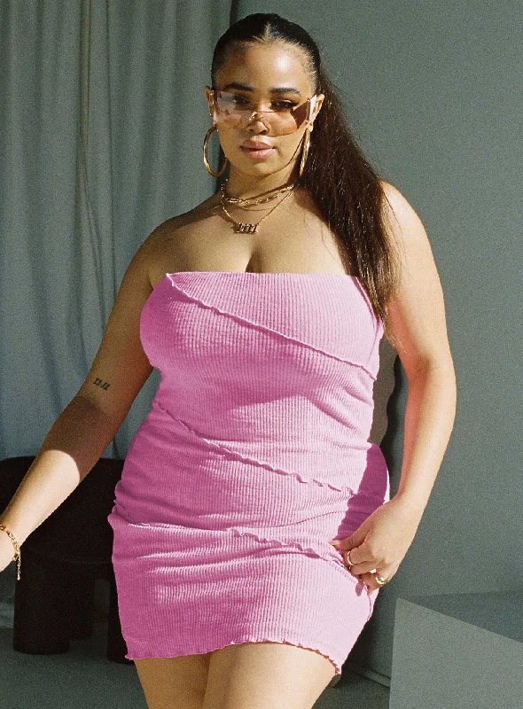 Bodycon dress for a business networking event​Oscar Mini Dress Pink Curve