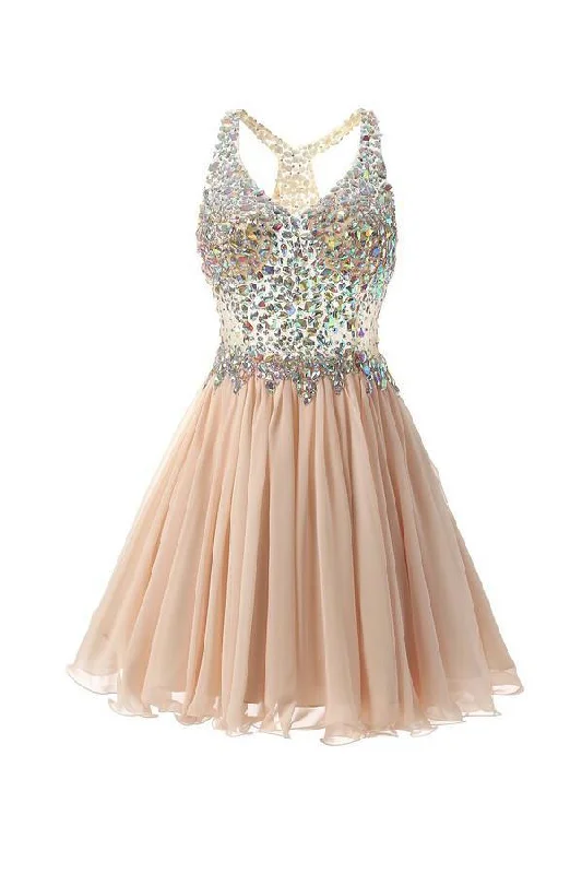 Party dresses with a unique neckline, like a sweetheart or square neck​Short/Mini Halter A Line/Princess Homecoming Dresses Beaded  PG038
