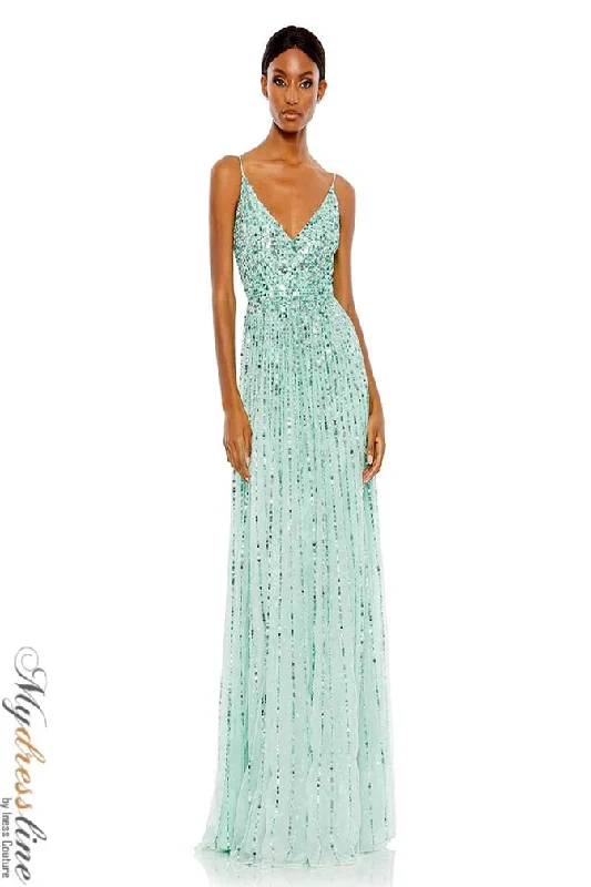 Prom dresses with metallic - colored fabrics and beaded embroidery for a glamorous promMac Duggal 10928 Prom dresses with metallic - colored fabrics and beaded embroidery for a glamorous promMac Duggal 10928