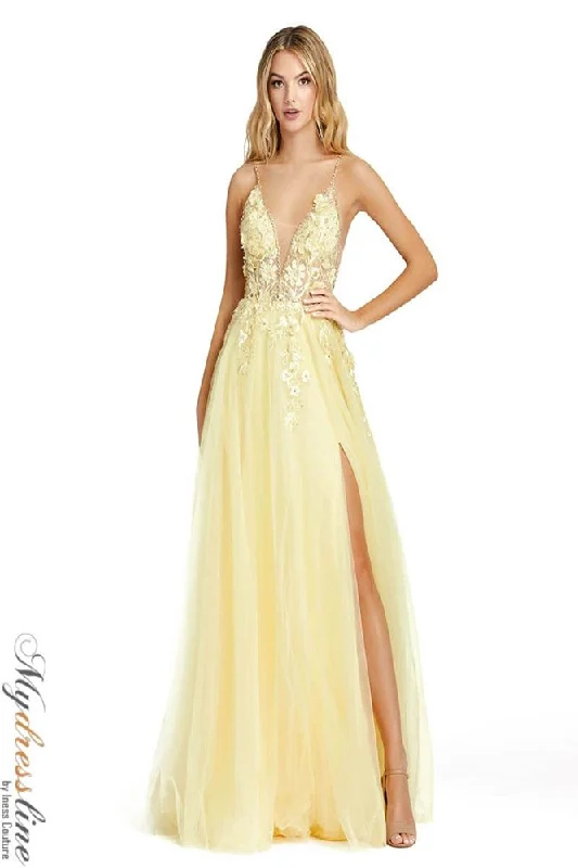 Prom dresses with gathered skirts and crystal - encrusted belts for a luxurious promMac Duggal 11125 Prom dresses with gathered skirts and crystal - encrusted belts for a luxurious promMac Duggal 11125