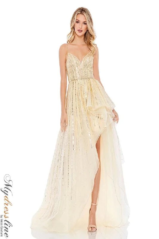 Formal dresses with geometric patterns and metallic accents for a modern formal affairMac Duggal 11205 Formal dresses with geometric patterns and metallic accents for a modern formal affairMac Duggal 11205