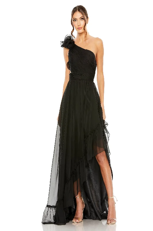 Strapless formal dresses with tulle skirts for a classic prom lookMac Duggal 67989