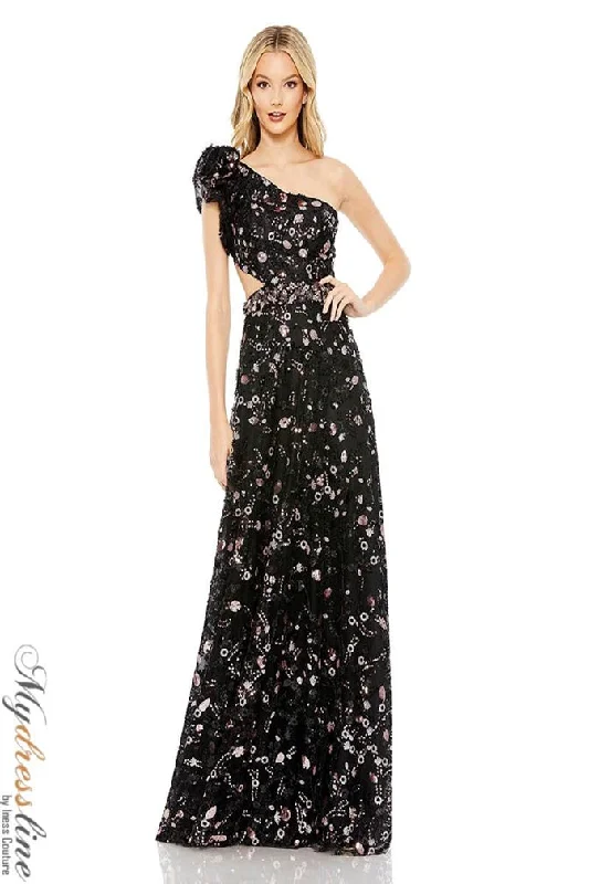 A - line formal dresses with beaded lace appliques for formal eventsMac Duggal 68032 A - line formal dresses with beaded lace appliques for formal eventsMac Duggal 68032