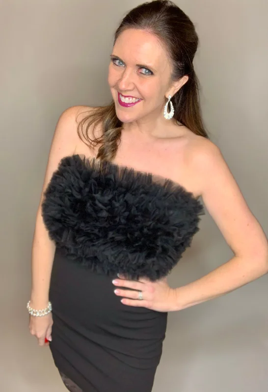 Formal dresses with side - slit pockets and beaded accents for a practical and stylish formal eventRIVER MINI DRESS Formal dresses with side - slit pockets and beaded accents for a practical and stylish formal eventRIVER MINI DRESS