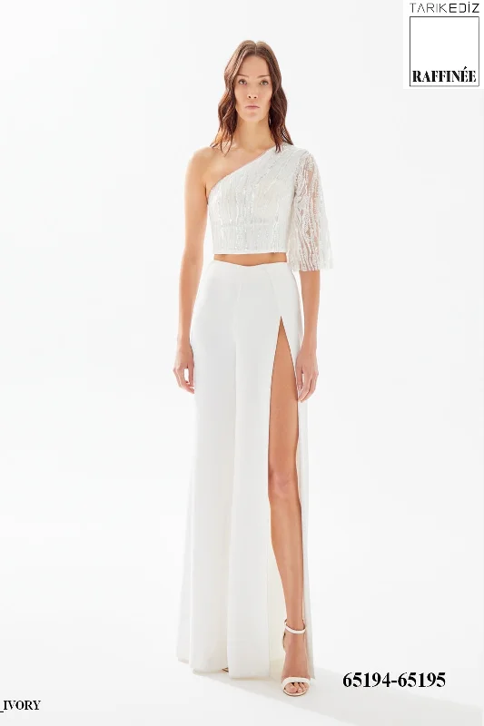 Formal dresses with pleated yokes and button - up fronts for a classic and refined lookTarik Ediz 65194 Formal dresses with pleated yokes and button - up fronts for a classic and refined lookTarik Ediz 65194