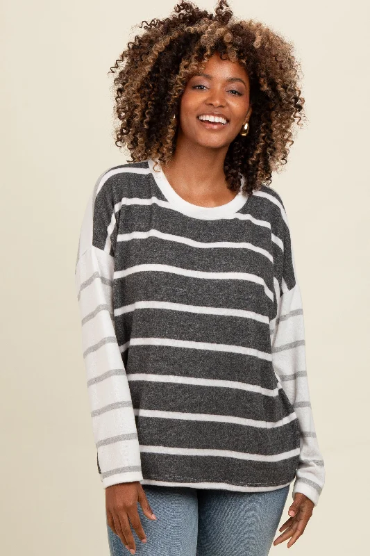 Button - Down Women Long Sleeve Top for a Classic StyleCharcoal Striped Colorblock Sleeve Top