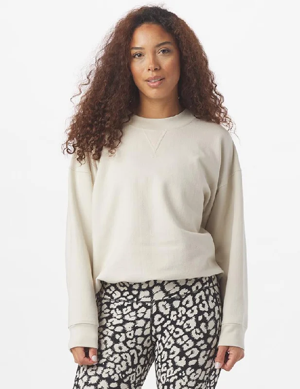 Plus Size Women Long Sleeve Top for a Flattering and Comfortable FitVintage Oversized Crew: Oatmilk